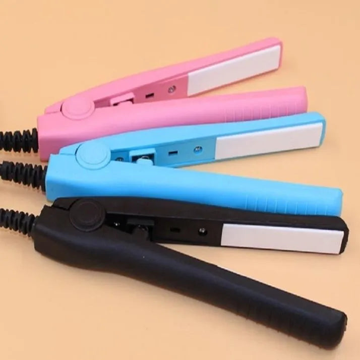 💇‍♀️ Mini Hair Straightener – Portable Hair Styler | Quick Heat & Travel Friendly